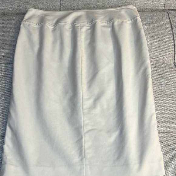Creamy- White Cotton Skirt with Button Detailing - Picture 5 of 5